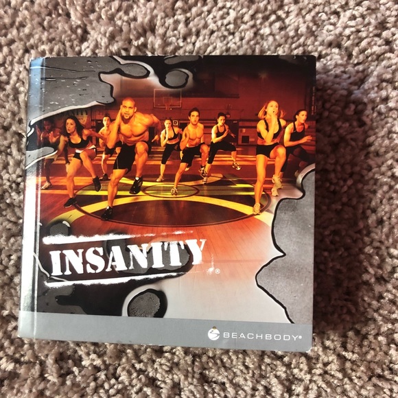 Insanity Workout - Picture 1 of 2